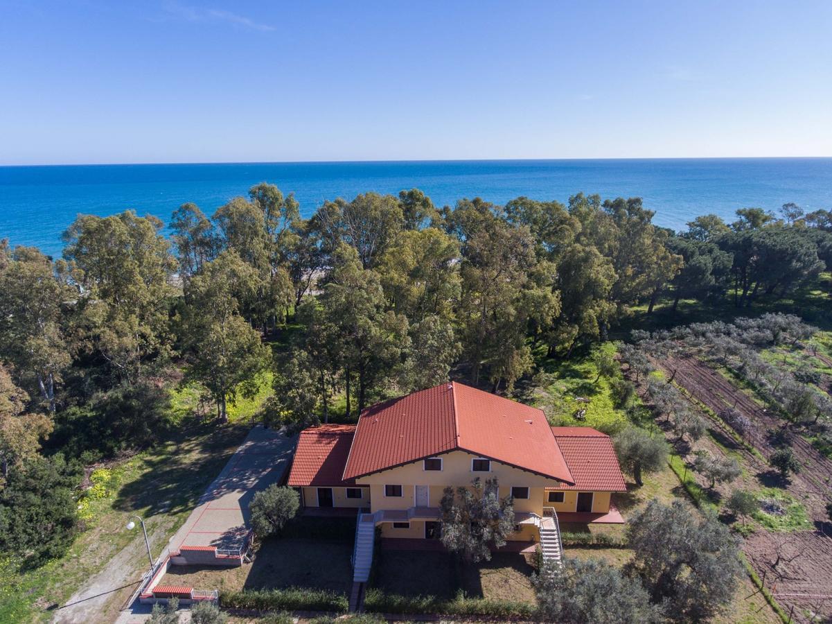 Residence Torretta Beach Crucoli Exterior photo